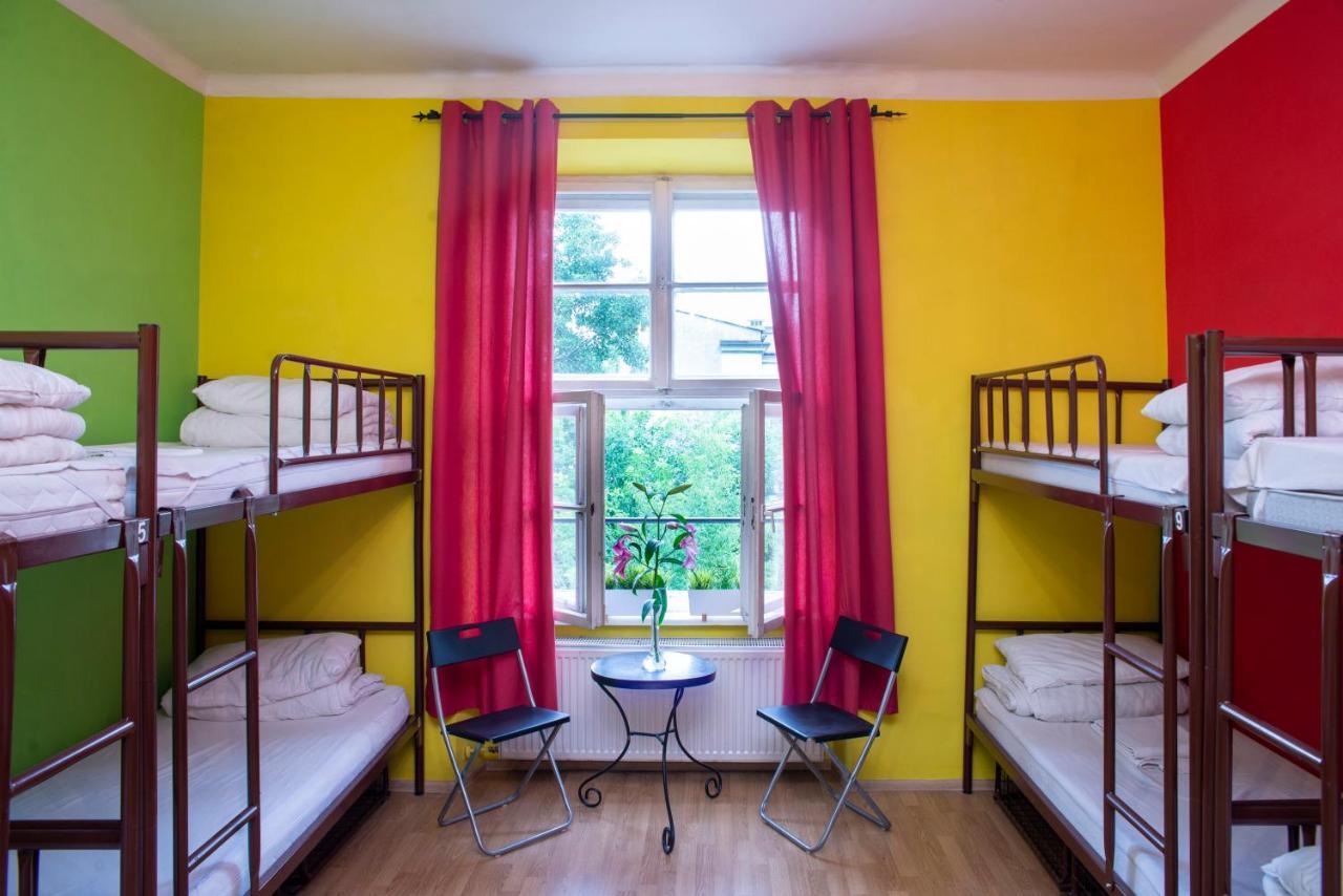 Let'S Rock Party Hostel! Age Limit From 18 Until 40! Krasków Exterior foto
