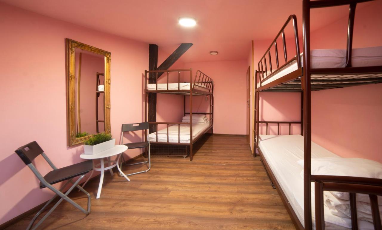Let'S Rock Party Hostel! Age Limit From 18 Until 40! Krasków Exterior foto