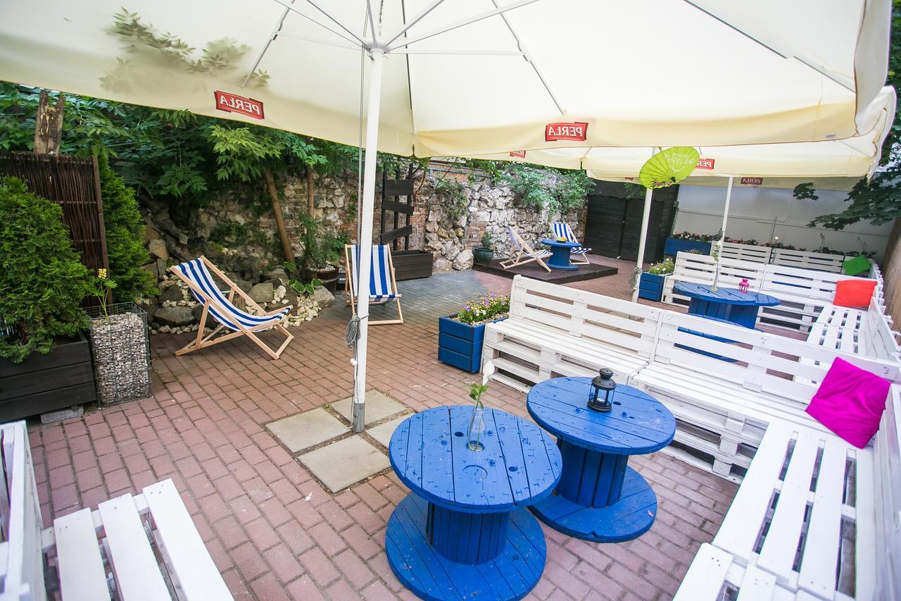 Let'S Rock Party Hostel! Age Limit From 18 Until 40! Krasków Exterior foto